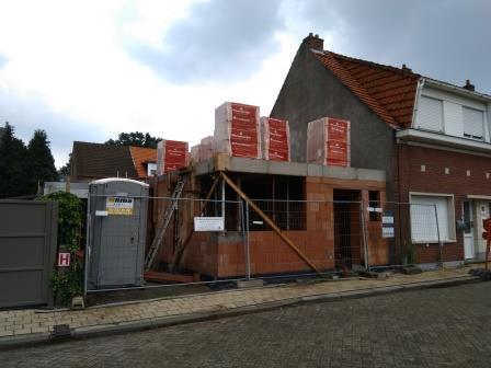 De plaat boven het gelijkvloers is gestort