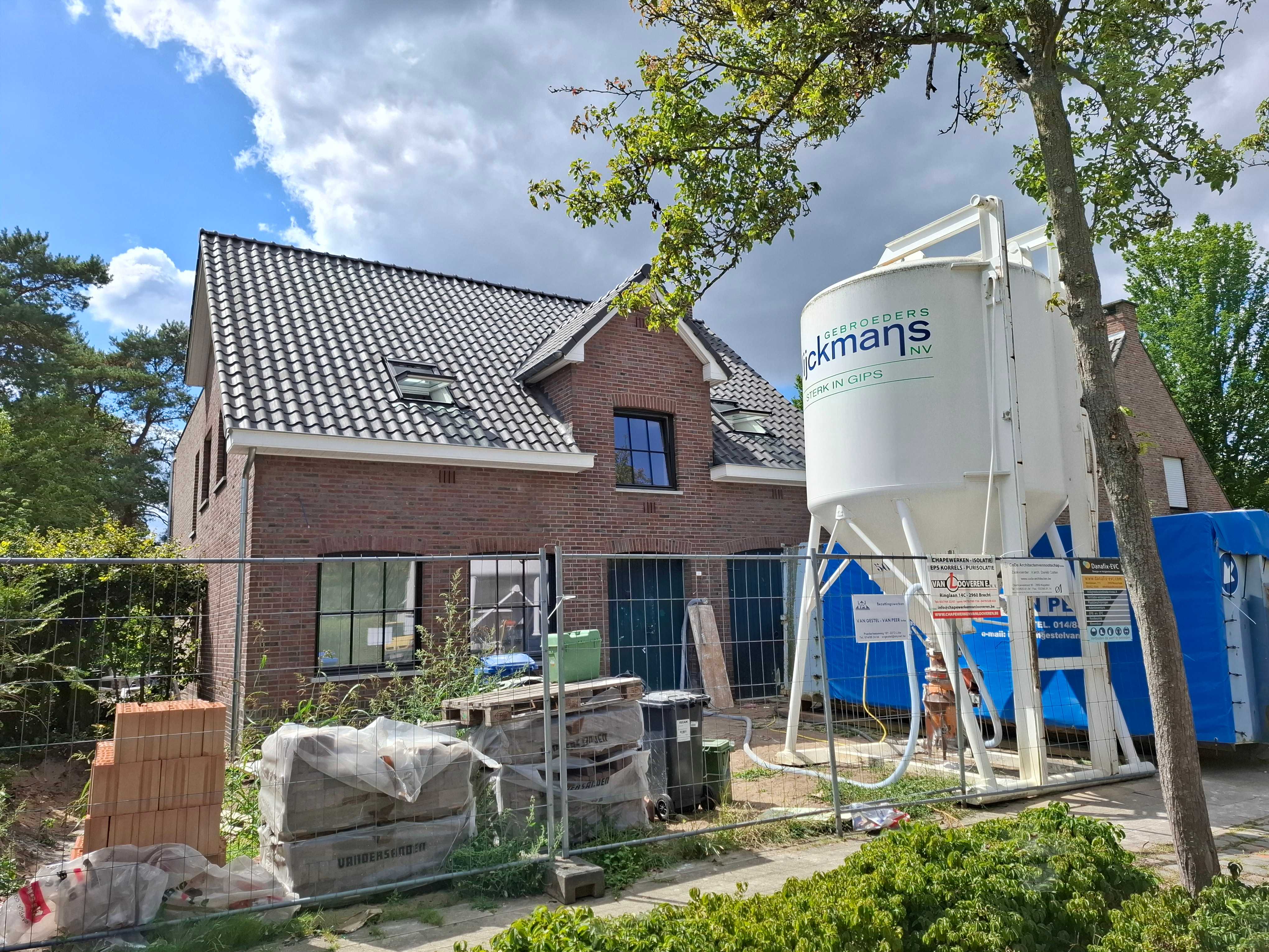 De bezetter is bezig De bezetter is bezig