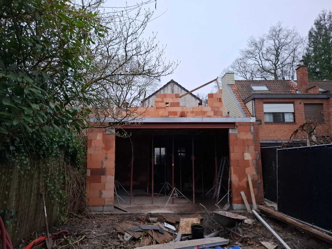 De ruwbouw begint vorm te krijgen De ruwbouw begint vorm te krijgen