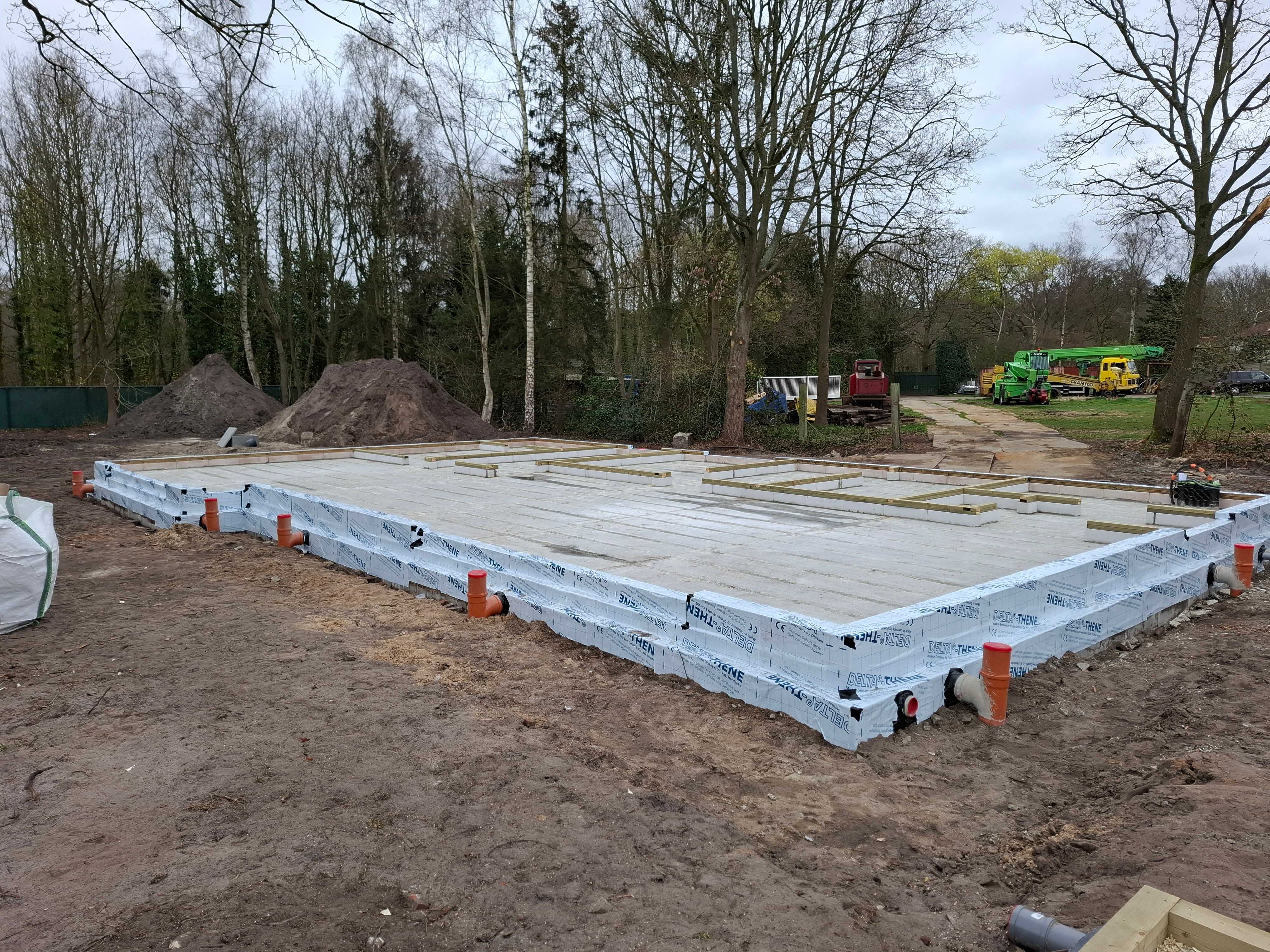 Klaar voor de montage van het houtskelet Klaar voor de montage van het houtskelet