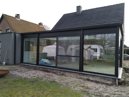 De buitenzijde is zo goed als klaar De buitenzijde is zo goed als klaar