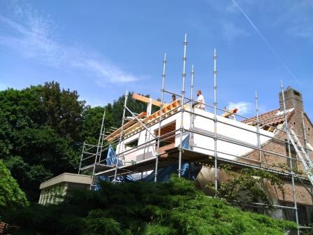 De nieuwe uitbouw begint al vorm te krijgen De nieuwe uitbouw begint al vorm te krijgen